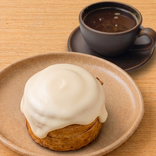 Desayuno: Bollería + Bebida