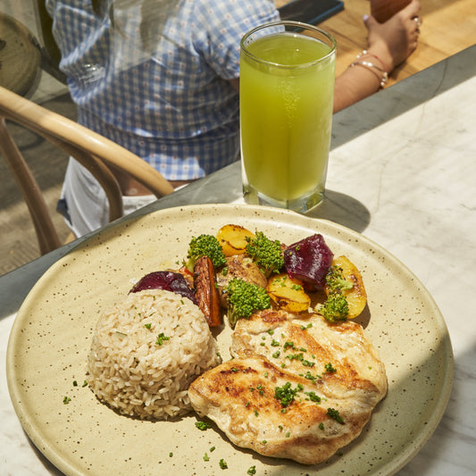 Healthy Lunch: Plato + Bebida + Postre